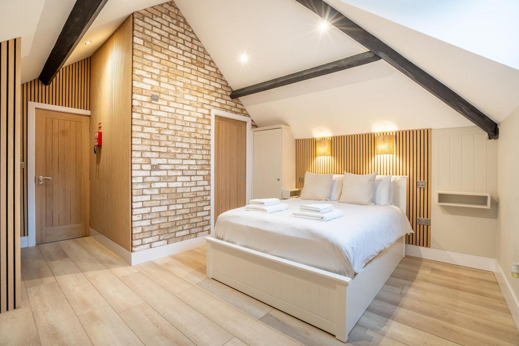 Apartment Paradise York