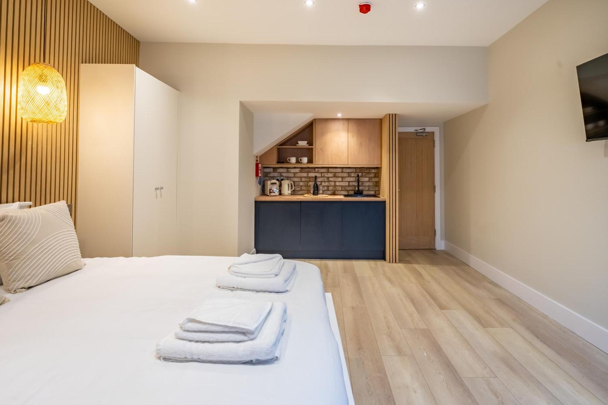 Apartment Paradise *